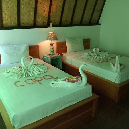 Copacabana Gili Air Hotel Exterior photo